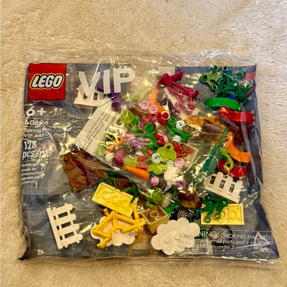 Lego Other - NEW LEGO VIP Spring Add-On Pack